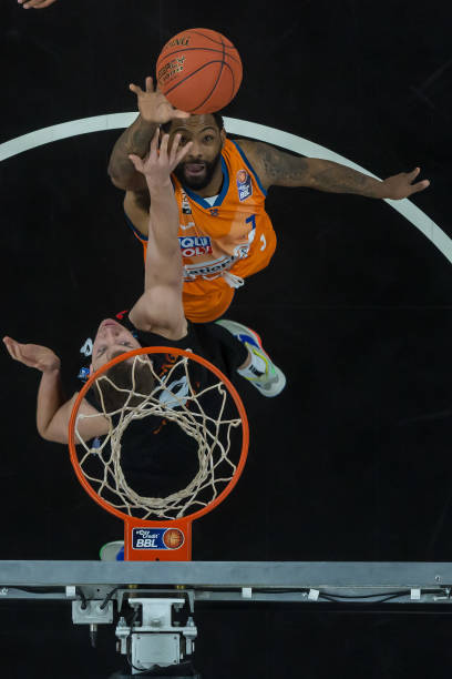 篮板数据依 篮板数据依