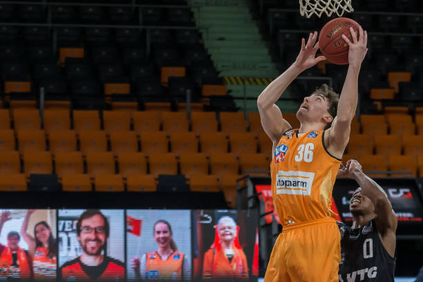 首局落后时 首局落后时